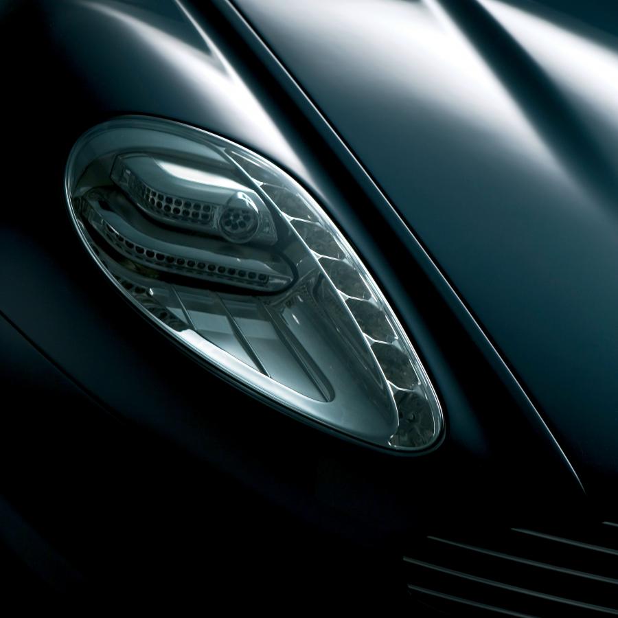 Детали экстерьера Aston Martin Rapide Concept 2006 года  (фото 3 из 39)